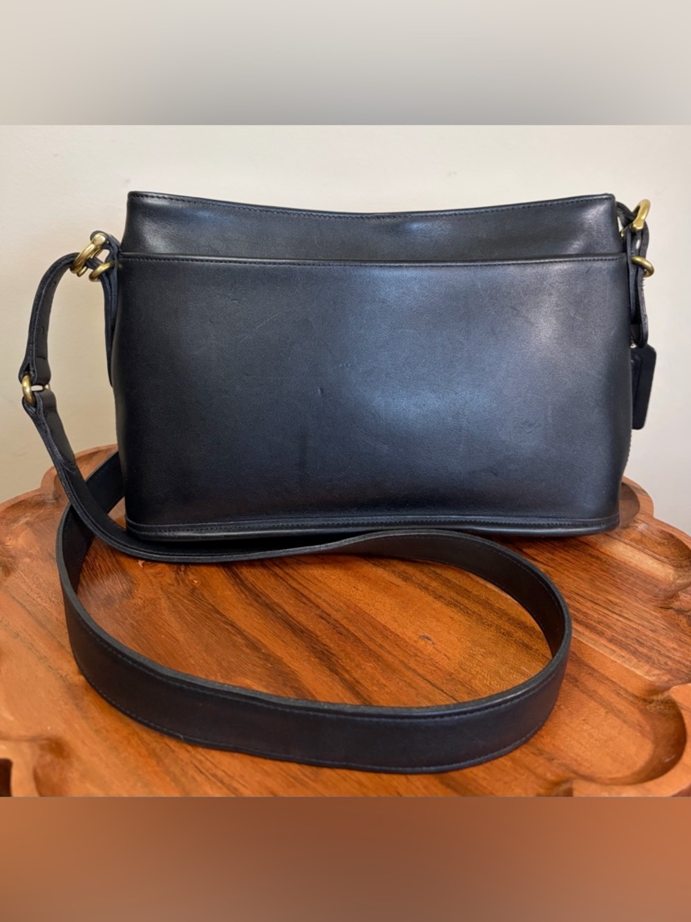 Vintage COACH Equestrian Slim Zip Crossbody Black 9802 EUC